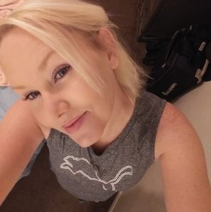 Meet your Posher, Christi